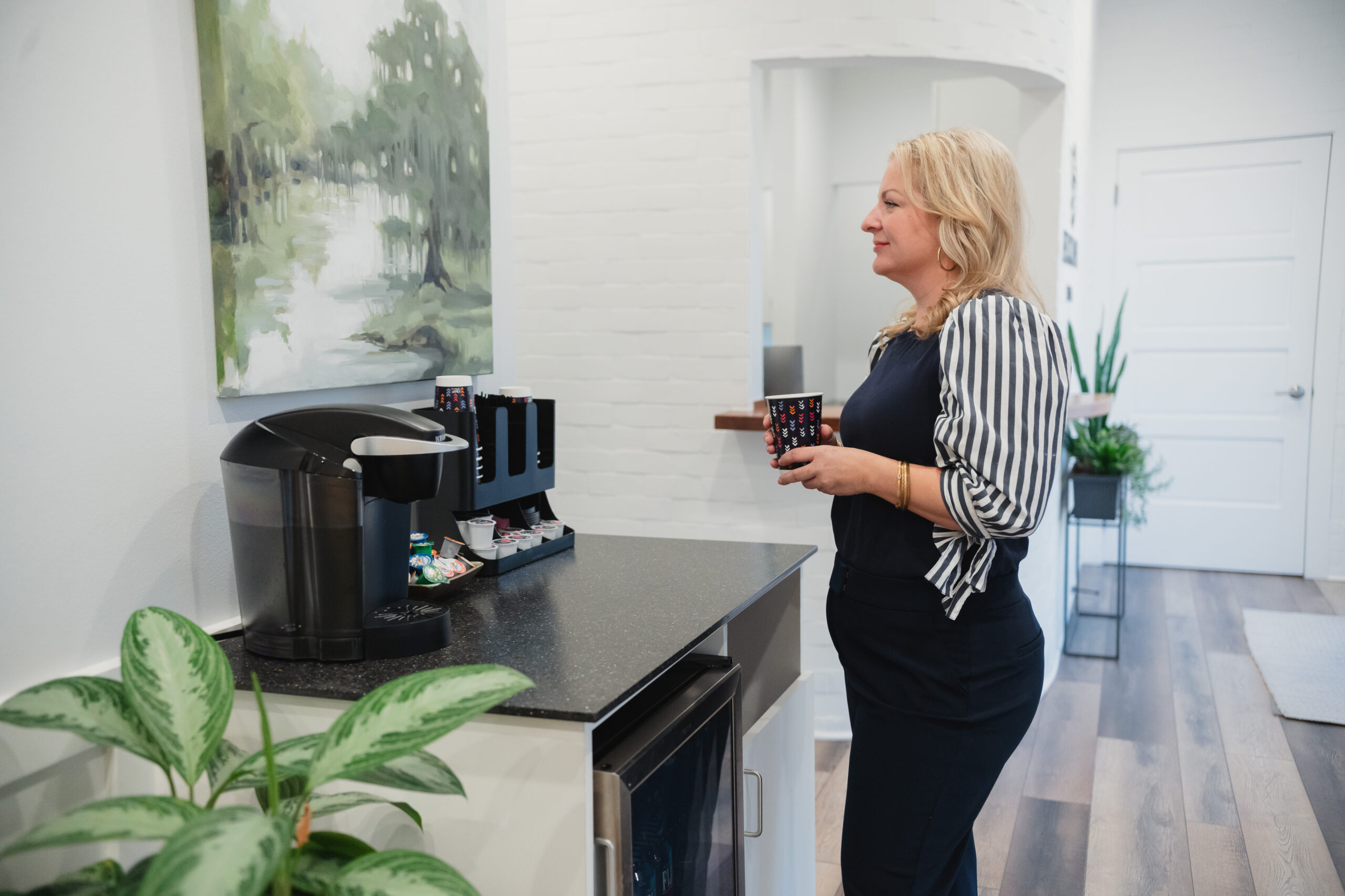 older female patient, enjoying Feliciana Dental's amenities